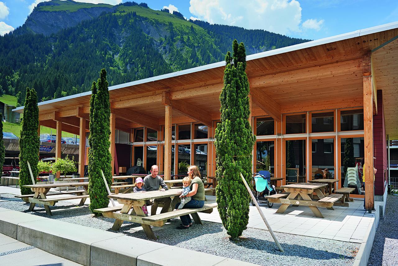 Reka-Feriendorf Lenk Hotel ภายนอก รูปภาพ